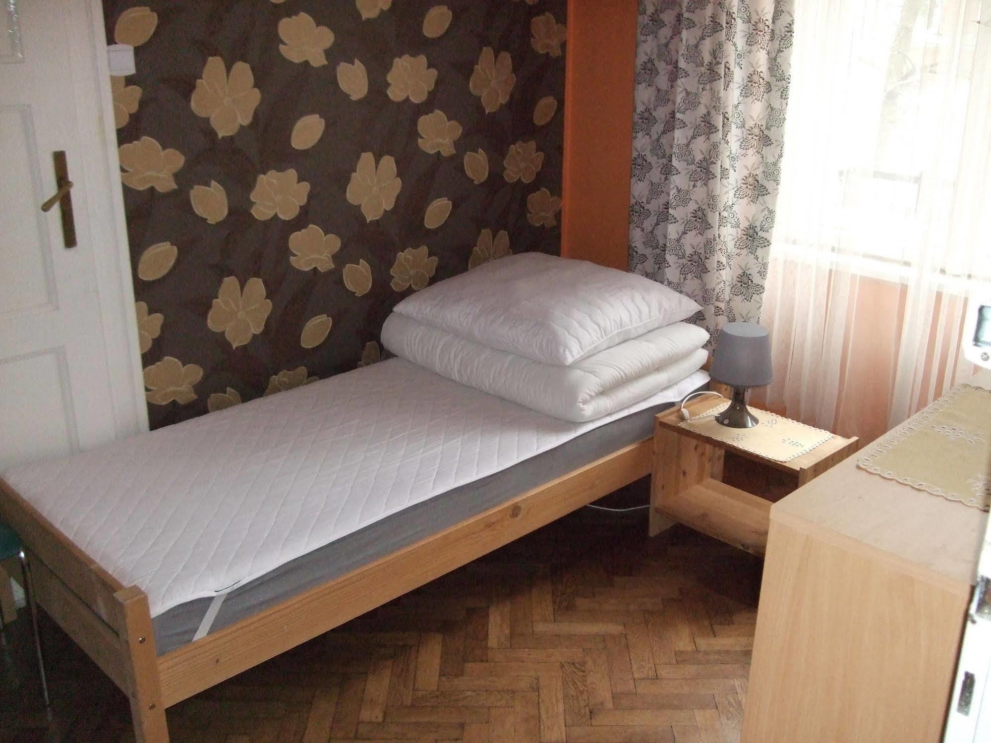 Old Walls Hostel Krakow Luaran gambar