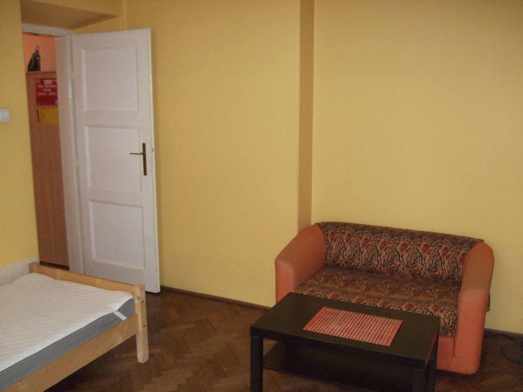 Old Walls Hostel Krakow Luaran gambar