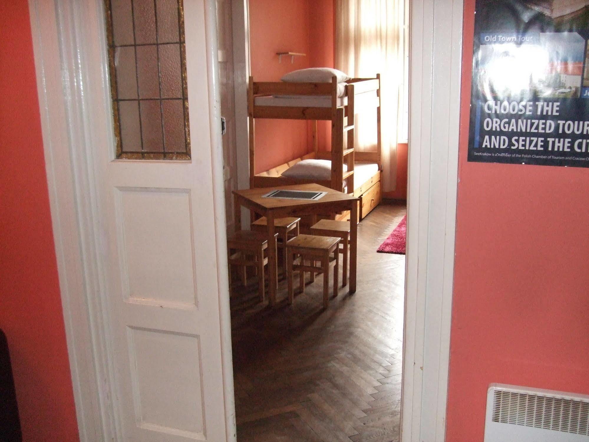 Old Walls Hostel Krakow Luaran gambar